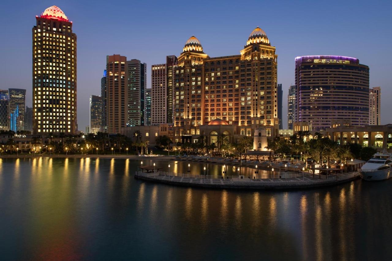 Four Seasons Hotel Ad Dawhah Esterno foto The Fairmont Dubai