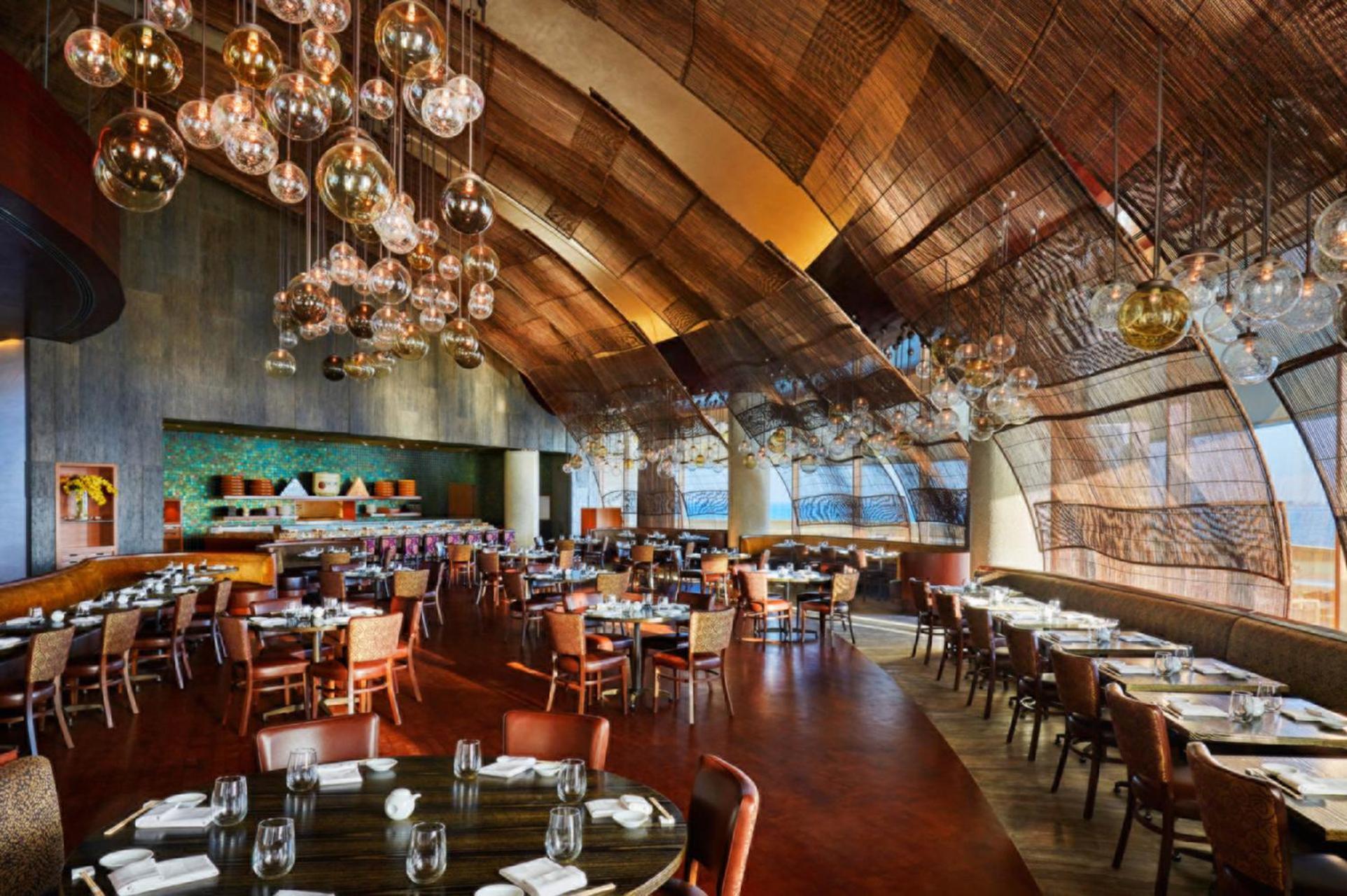 Four Seasons Hotel Ad Dawhah Esterno foto Interior of the restaurant