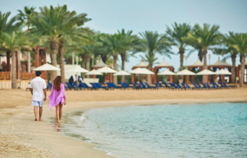 Four Seasons Hotel Ad Dawhah Esterno foto Beach at the resort