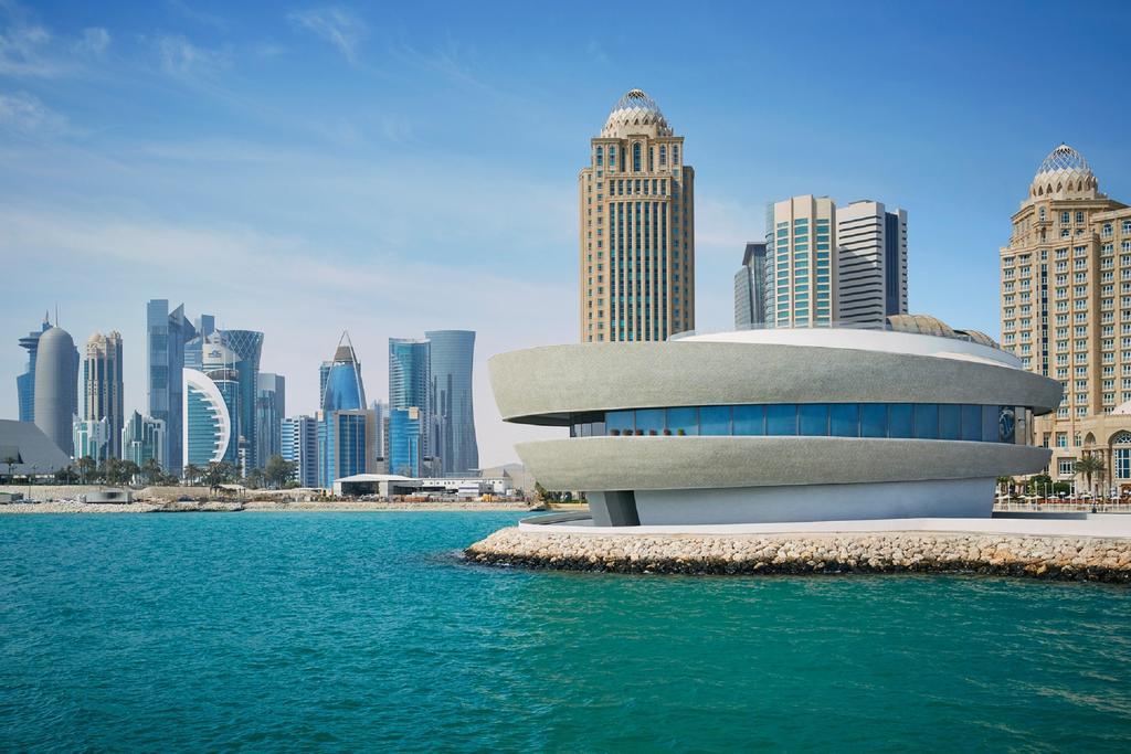 Four Seasons Hotel Ad Dawhah Esterno foto Qatar National Convention Center