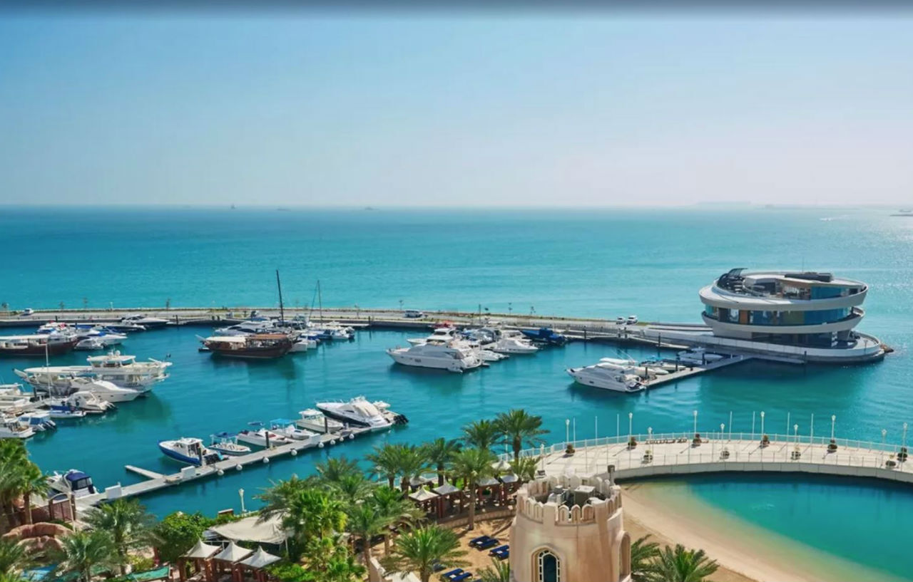 Four Seasons Hotel Ad Dawhah Esterno foto The Marina